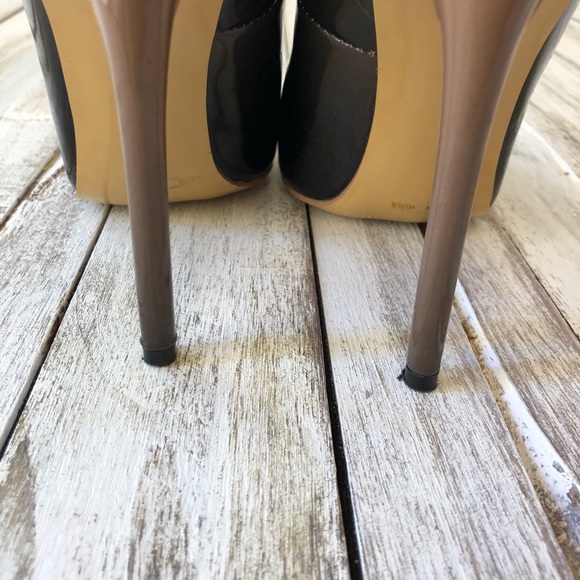 Heels - Picture 3 of 6